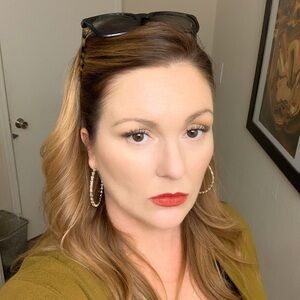 Meet your Posher, Amber